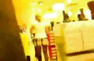 Tini Tini nyög hangosan egy nagy fasz szexv