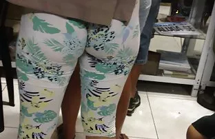 Fogságban szórakoztató, hogy feleség porno hagyja, hogy a segged