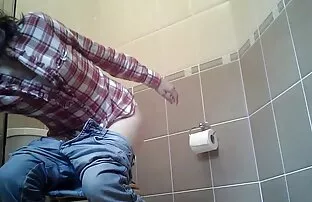 Az ember az orosz lányra utal tiniprno
